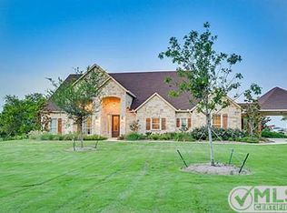 334 Compton Ln, Waxahachie, TX 75167