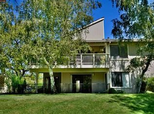 3042 Rossmoor Pkwy APT 4, Walnut Creek, CA 94595