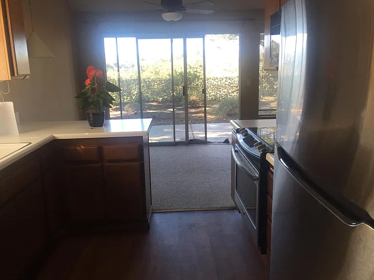 1462 Bridgeview Dr — Photo 18