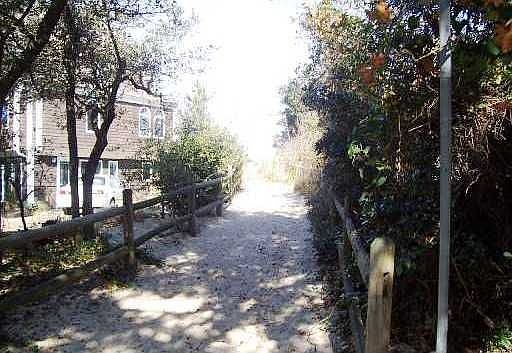 steps from bay!