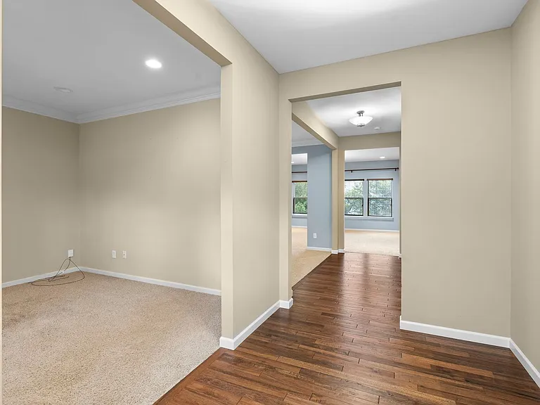 615 Derby Way Dr — Photo 11