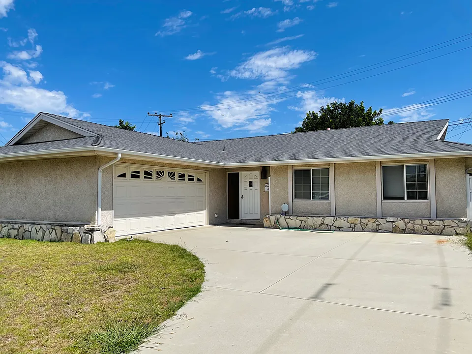 16582 Don Dr
