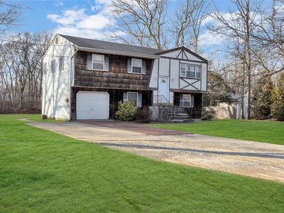 492 Bicycle Path, Port Jefferson Station, NY, 11776
