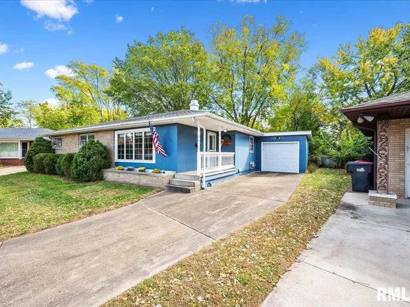 1112 S 18th St, Pekin, IL 61554