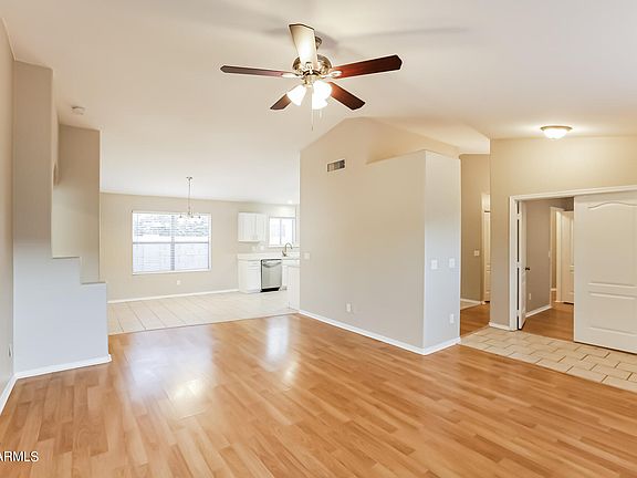 4th image of 2167 E ARABIAN Drive
