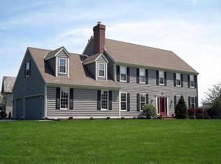 15060 Dublin Ct, Brookfield, WI 53005