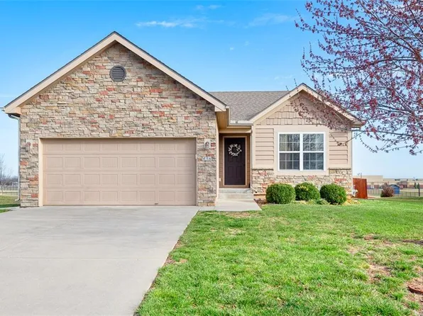 456 E Pawnee St, Gardner, KS 66030