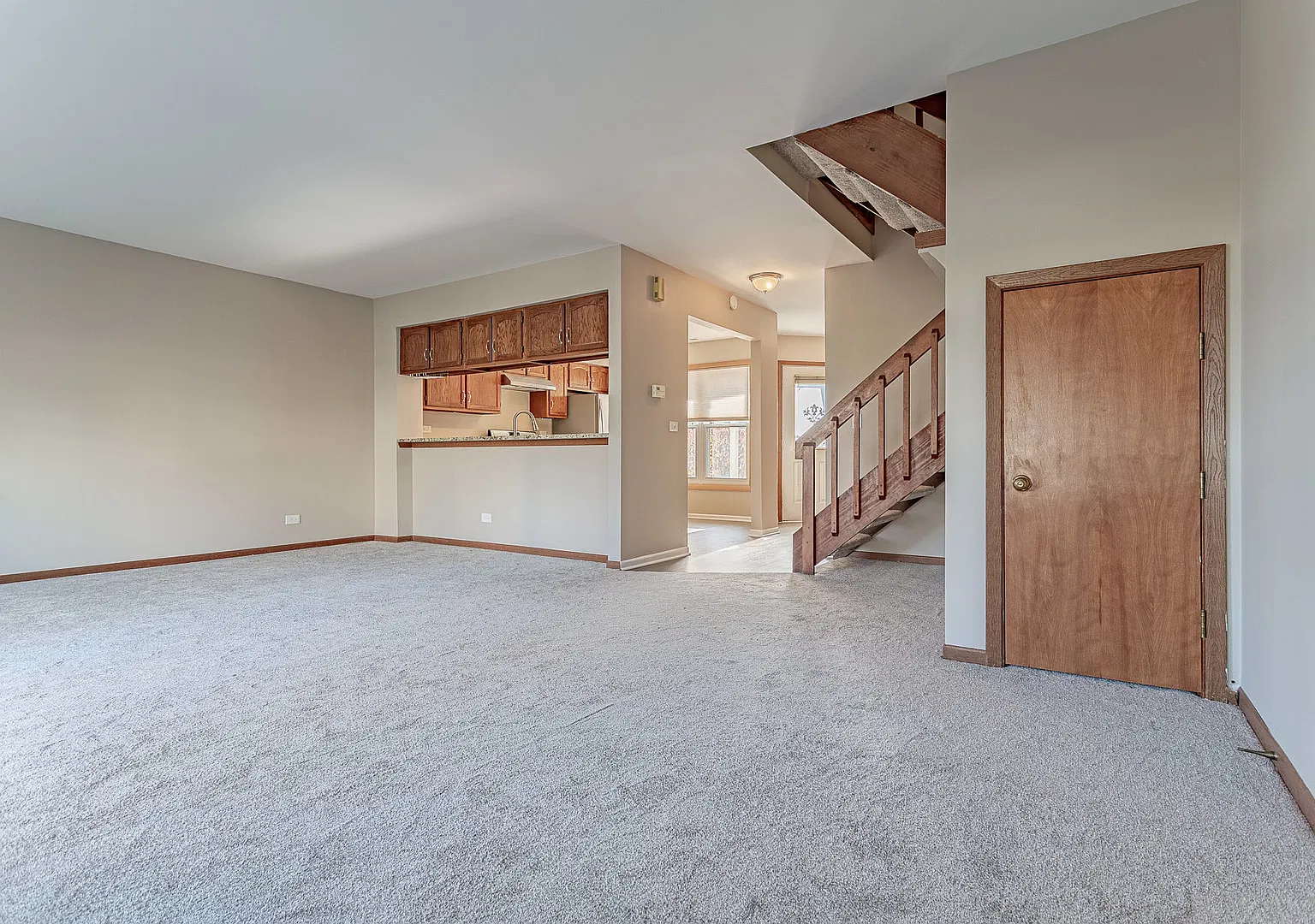 2 bed, 2.5 bath, 1200 sqft, $2,450 — Photo 3