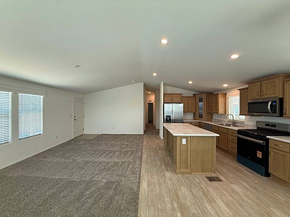 4th image of 8389 Baker Ave Space 93
