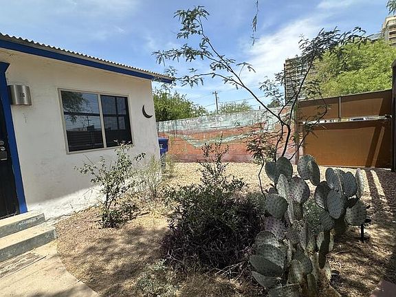 4th image of 1319 N 13th Ave