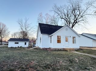 325 W Tyndal St, Aurora, MO 65605