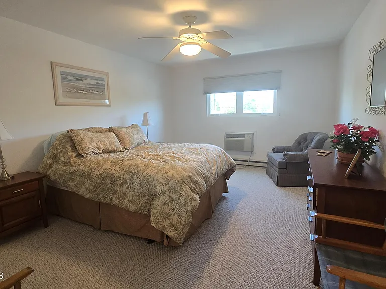 210 5th Ave #29 — Photo 9