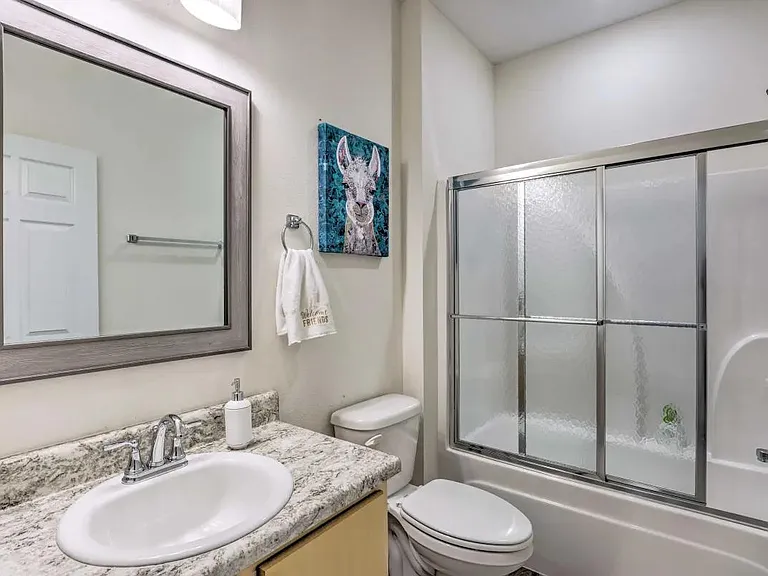 1107 N H St — Photo 18