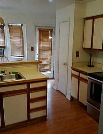 3rd image of 3684B Towne Point Rd