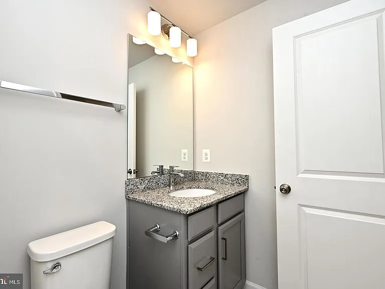 4404 Fair Lakes Ct — Photo 8