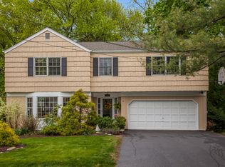 4 Barbara Ct, Rye, NY 10580