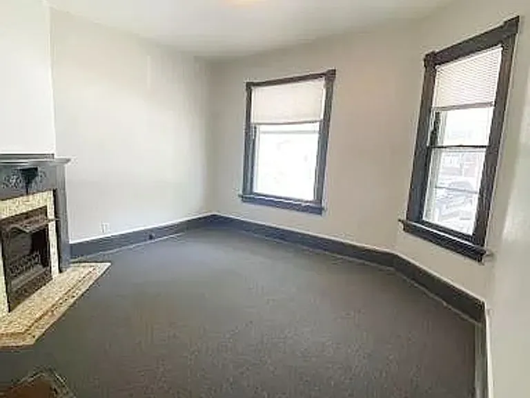 2407 N Frederick Ave — Photo 10