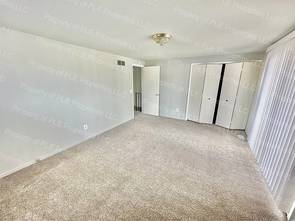 2 bed, 1.5 bath, 950 sqft, $1,675 — Photo 4
