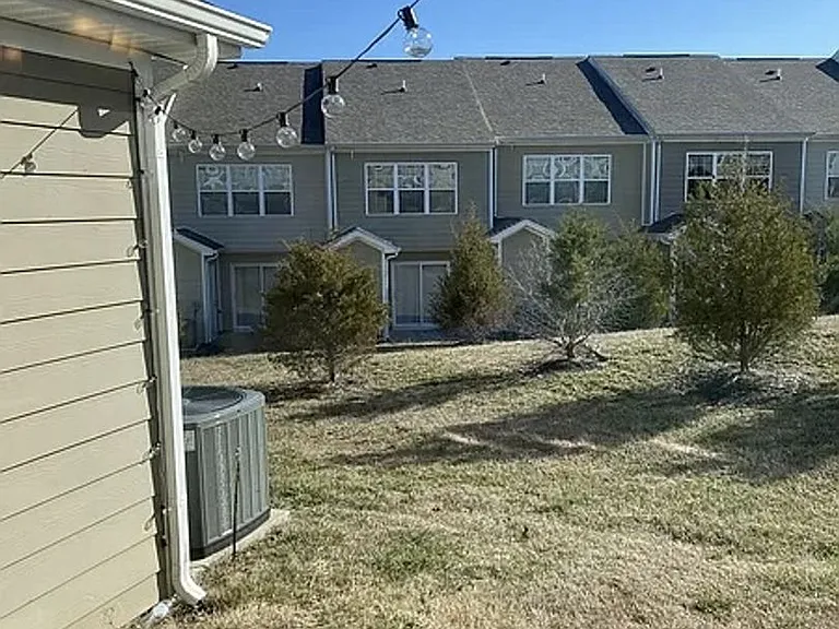 255 Cobblestone Place Dr — Photo 6