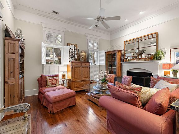 3rd image of 154 Ionsborough St