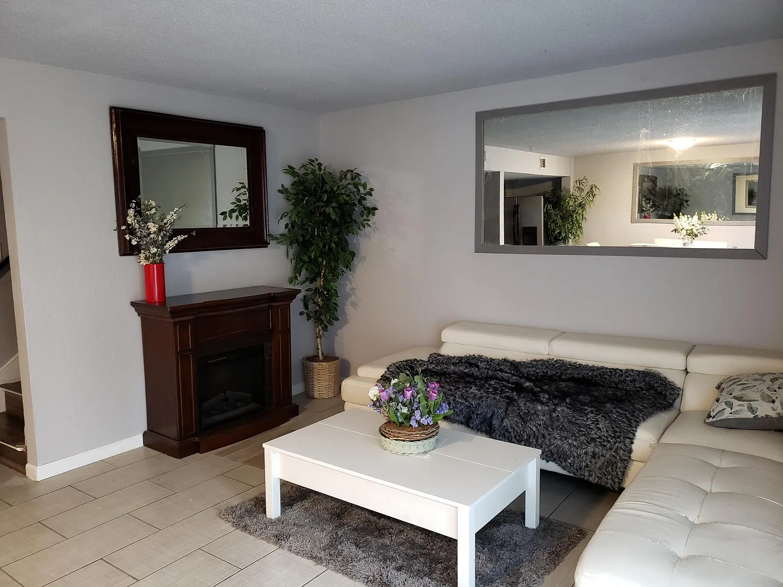 5937 Mack Rd photo 1