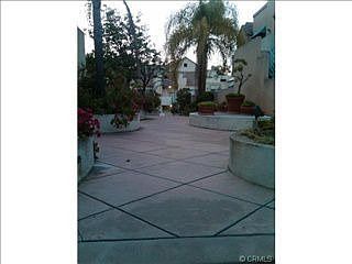 4th image of 421 E Tamarack Ave Unit 61