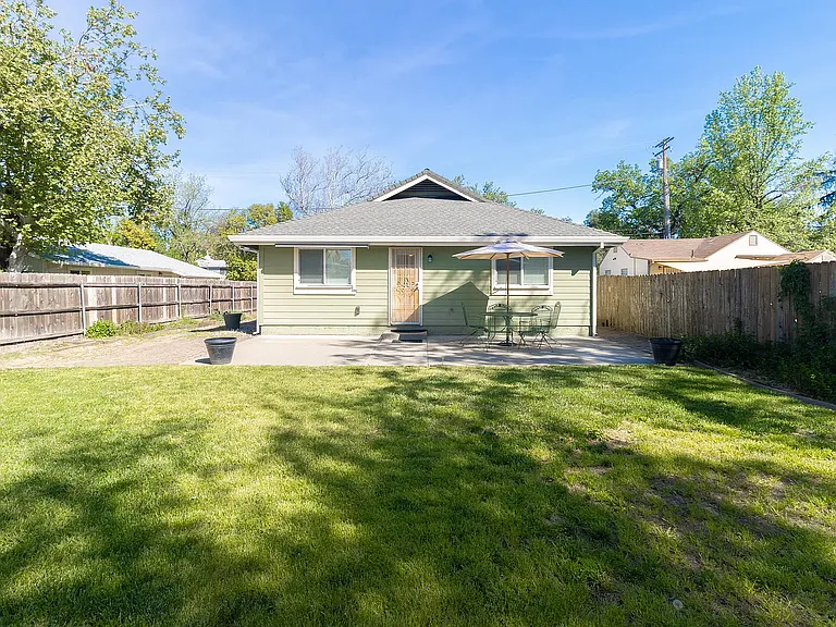 2948 Leland Ave — Photo 4