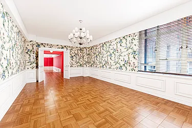 Sold by Societe Real Estate