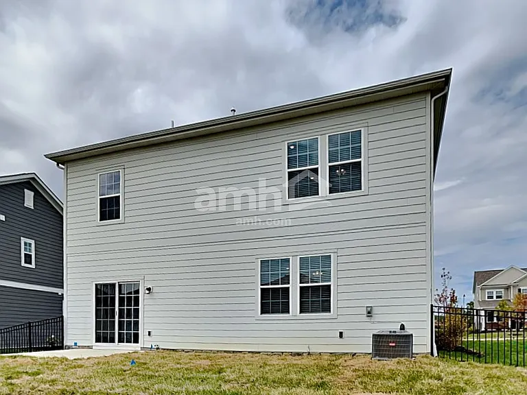 1037 Castor Dr — Photo 28