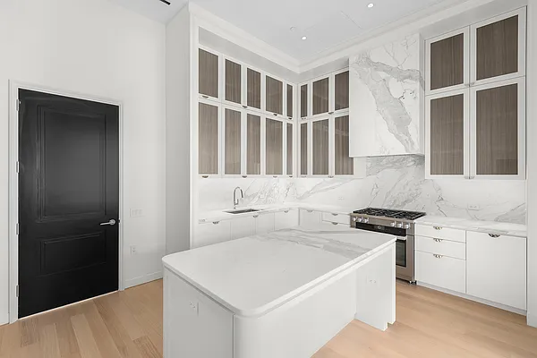 Rented by Compass | media 7