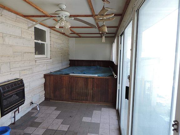 2nd image of 55960 Kathryn Dr