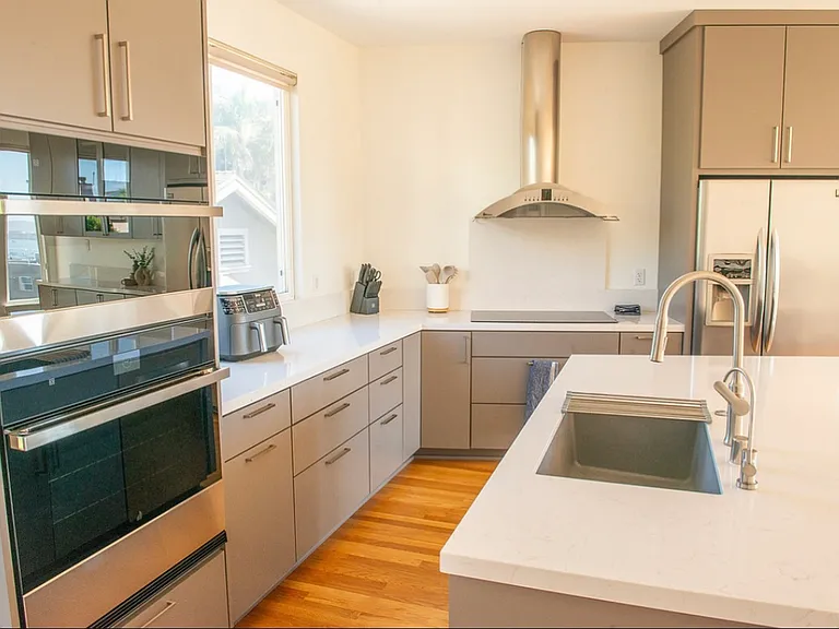 2525 Brant St — Photo 27
