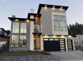 529 NE Province Dr, Camas, WA