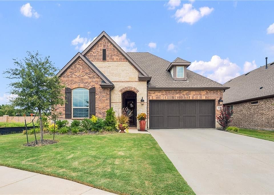 1st image of 4986 Stornoway Dr