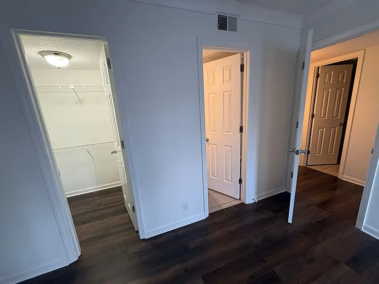 2325 Elliston Pl — Photo 14