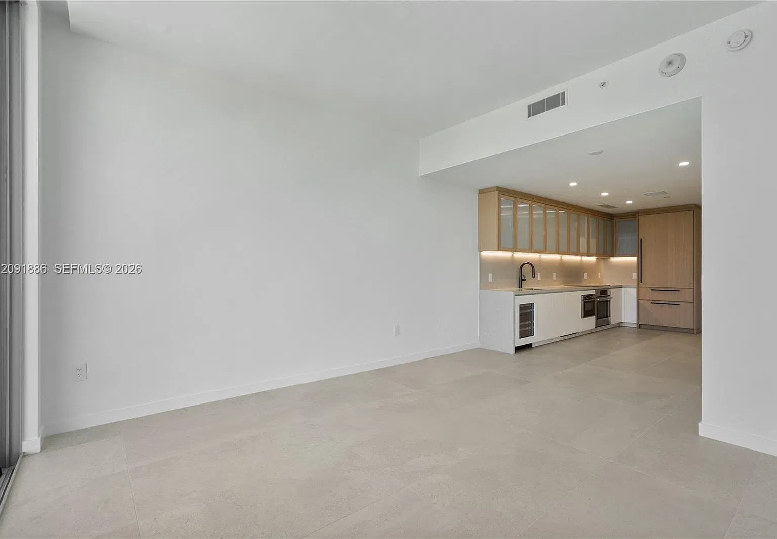 2200 Brickell — Photo 4