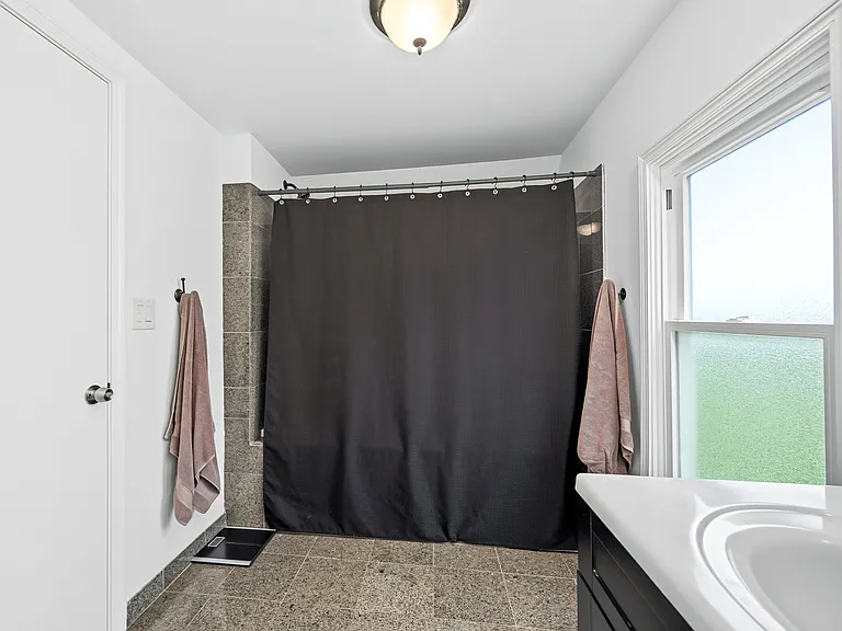 402 Turner Ave — Photo 16