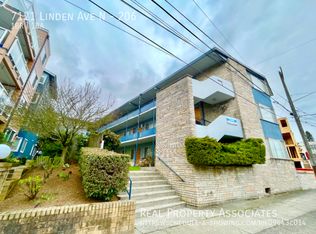 7121 Linden Ave N APT 206, Seattle, WA 98103