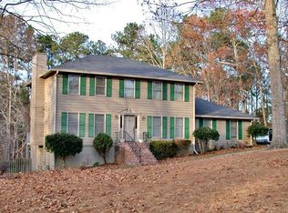 130 Tanglewood Dr, Fayetteville, GA 30214
