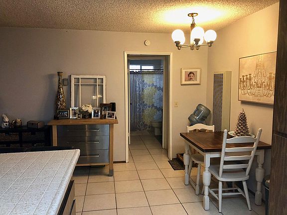 3rd image of 4137 Cherokee Ave APT 4