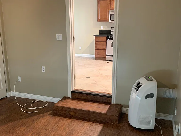 1302 Moreno Way #B — Photo 12