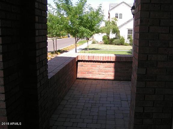 2nd image of 15463 W Dreyfus St