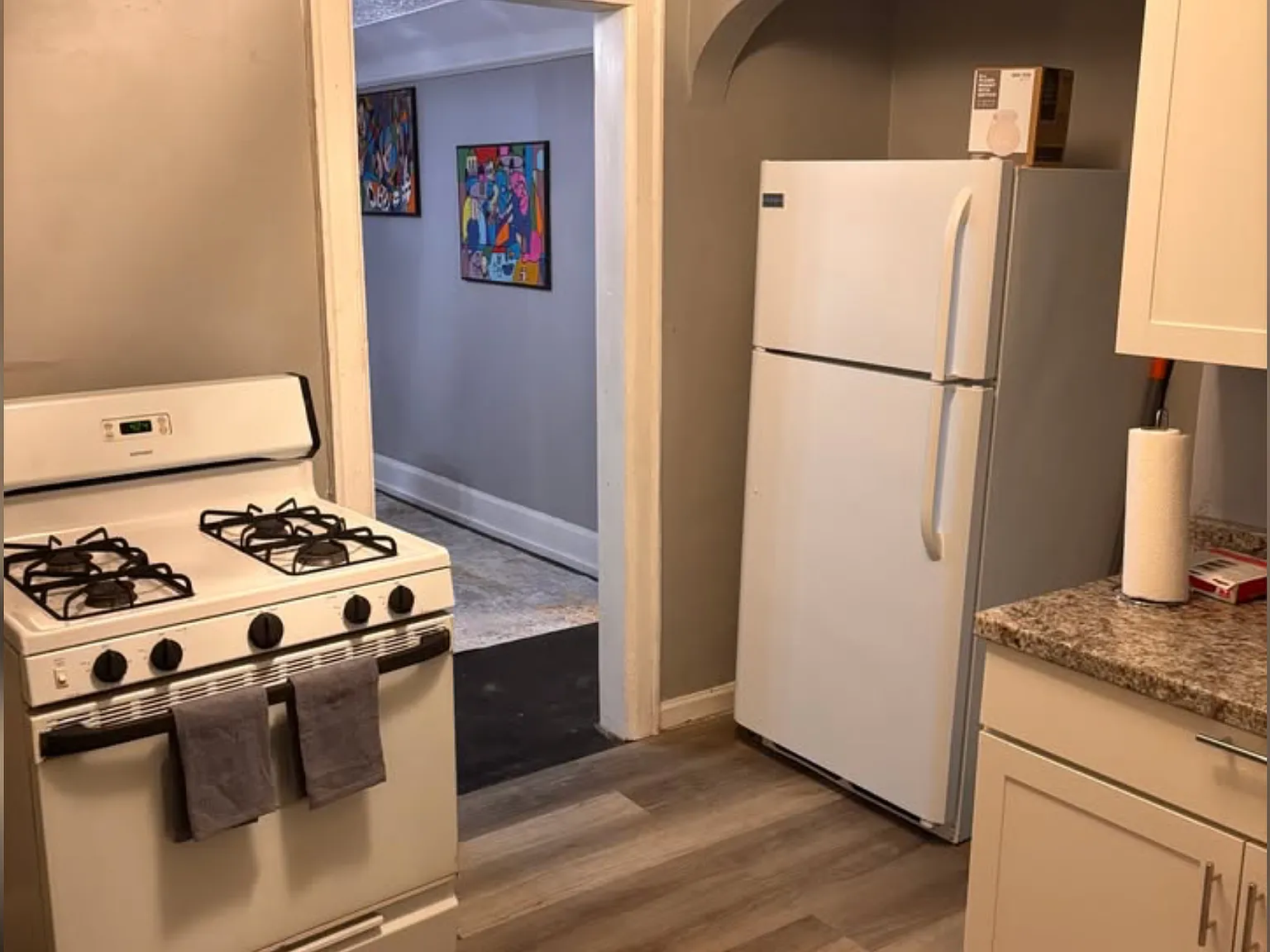 3 bed, 1300 sqft, $1,450 — Photo 2