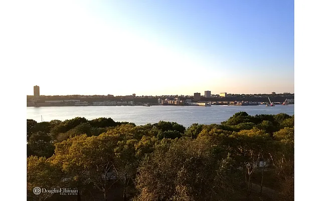 Rented by Douglas Elliman | media 26