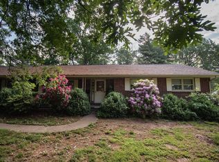 300 Overhill Rd, Christiansburg, VA 24073