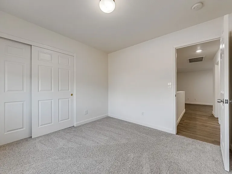 10429 Vinson Point Ave — Photo 33