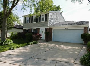 4955 Rochester Dr, Hoffman Estates, IL 60010