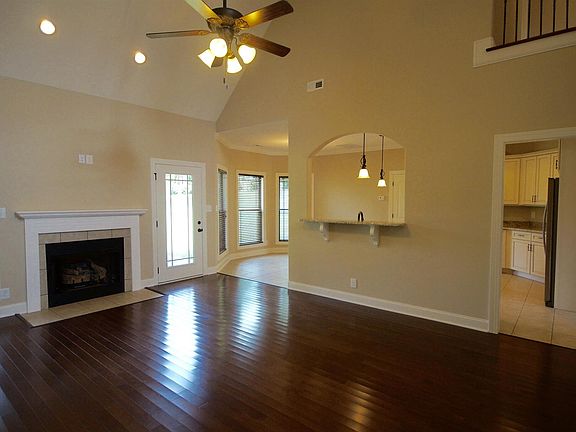 5th image of 403 Wingate Dr