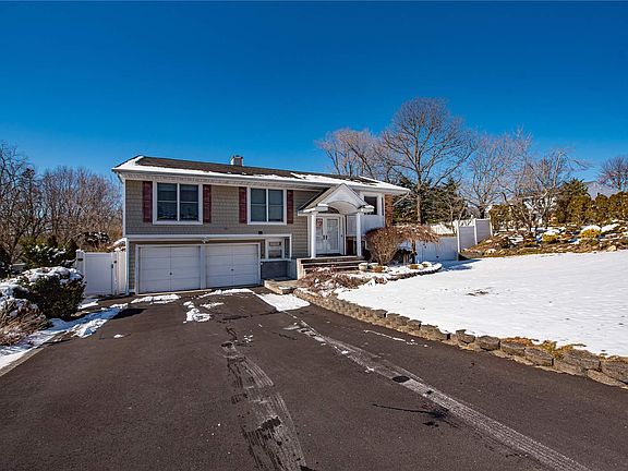 3rd image of 22 Hill Ln
