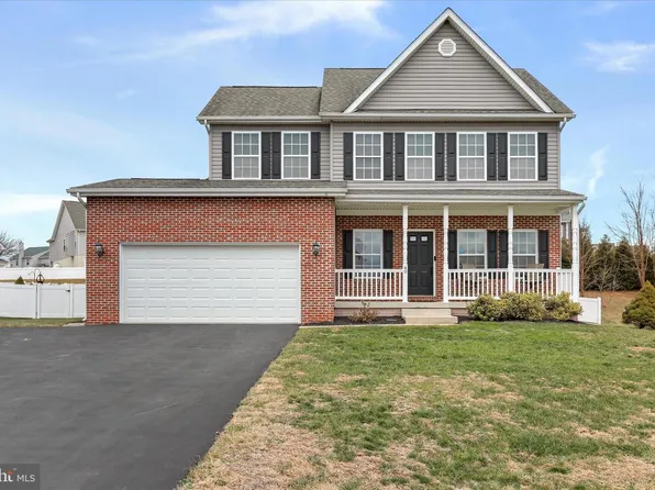 40 Reprisal Rd, Inwood, WV 25428